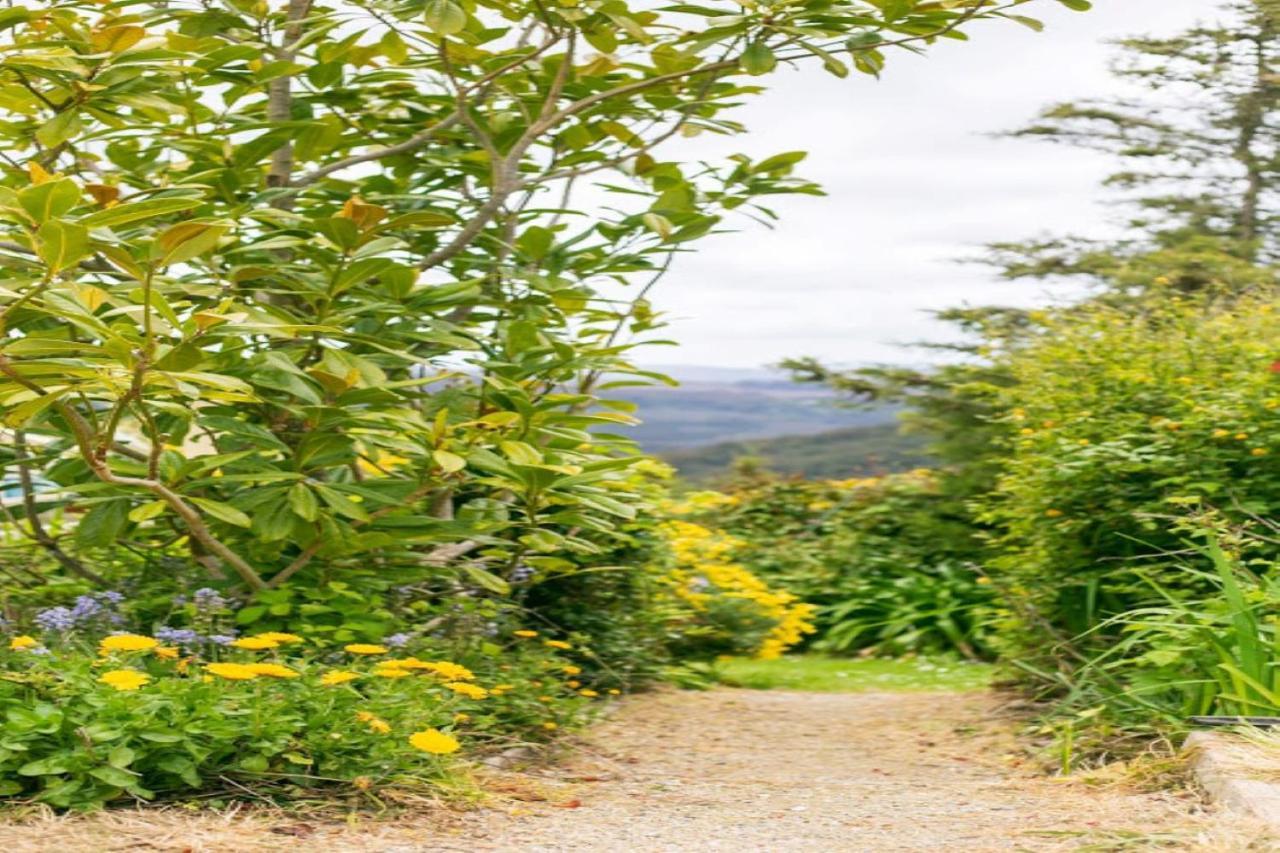 3 Hills At The Good Place Staverton ภายนอก รูปภาพ